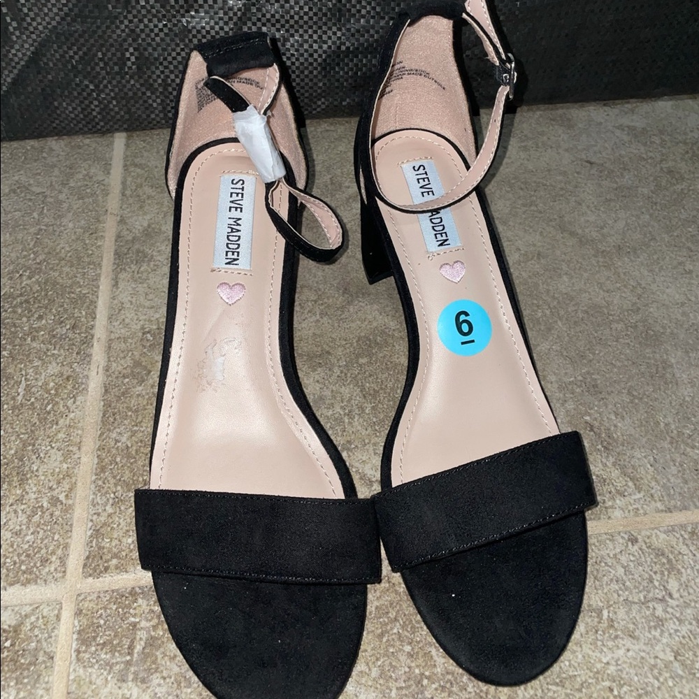 NWOT Steve Madden Black Block Heels Size 6
